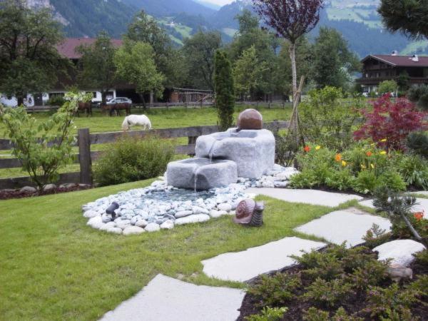 Gaestehaus Waldruh Mayrhofen Eksteriør billede